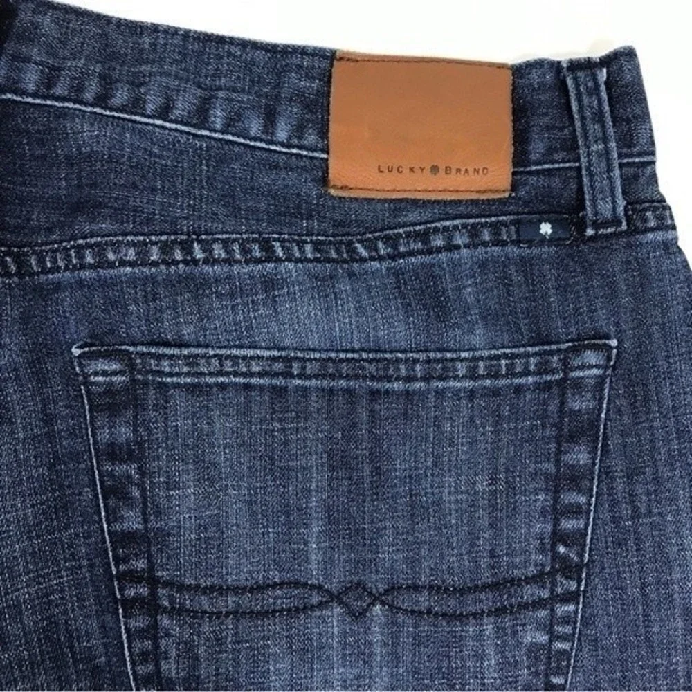 Lucky Brand 221 Original Straight Men's Dark Blue Wash Denim Jeans Distressed 38 - Picture 10 of 13